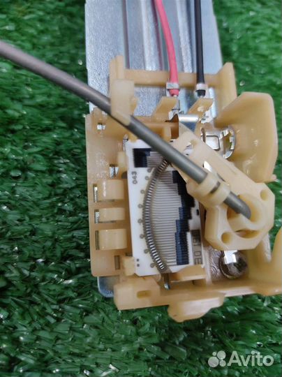 Датчик уровня топлива Lexus GS300 (S160) 2001