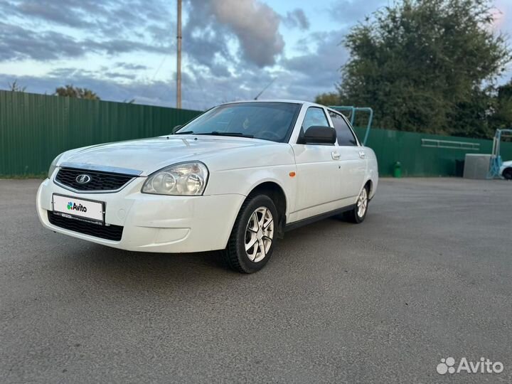 LADA Priora 1.6 МТ, 2014, 300 000 км