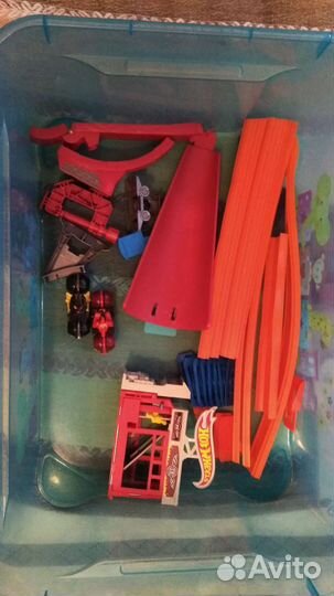 Гоночный трек hot Wheels