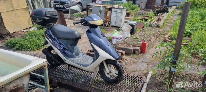 Скутер Honda dio