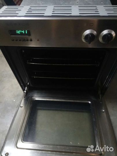 Духовой шкаф