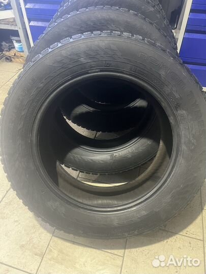 Nokian Tyres Hakkapeliitta 9 SUV 235/60 R18