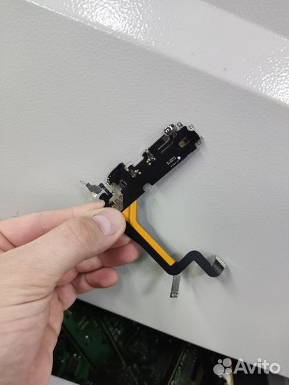 Шлейф на iPhone 14 pro max системный разъём ориг