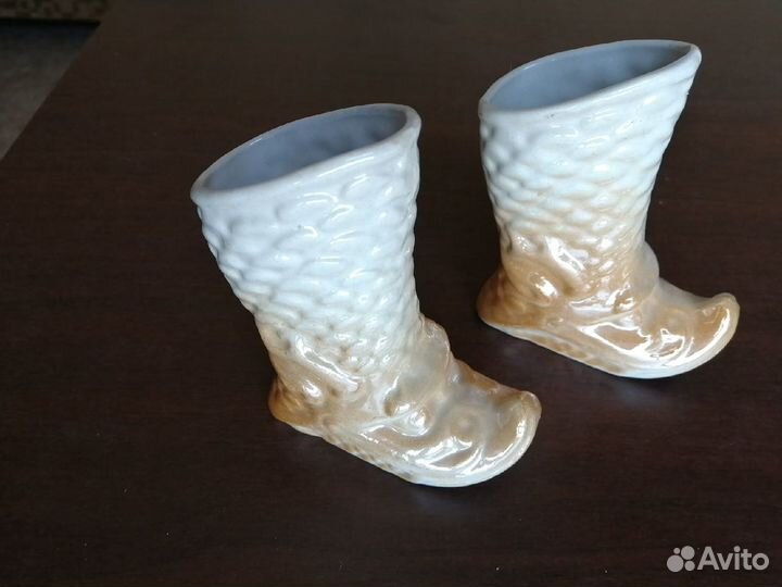 Фарфоровая статуэтка сапоги цена за пару