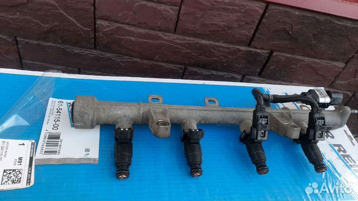 Форсунки 4 шт с топливной рампой
