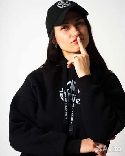 Спортивный костюм женский