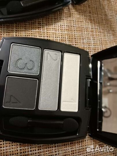 Тени для век