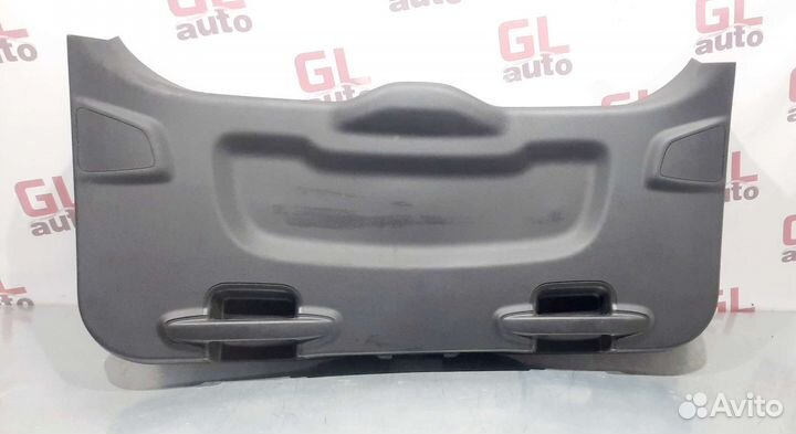 Обшивка крышки багажника Форд фокус 3