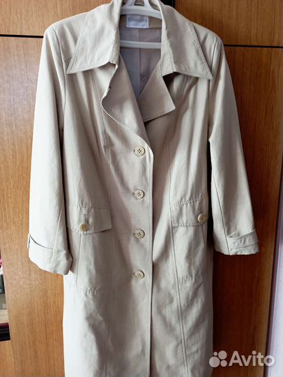 Женский плащ