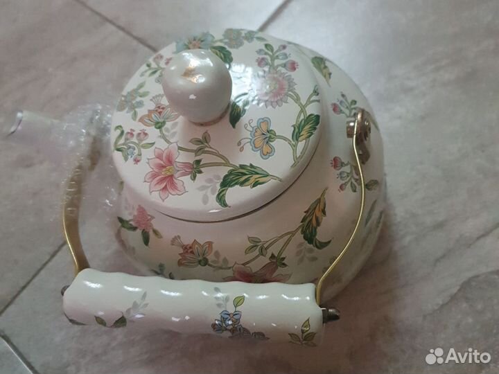 Чайник эмалированный новый