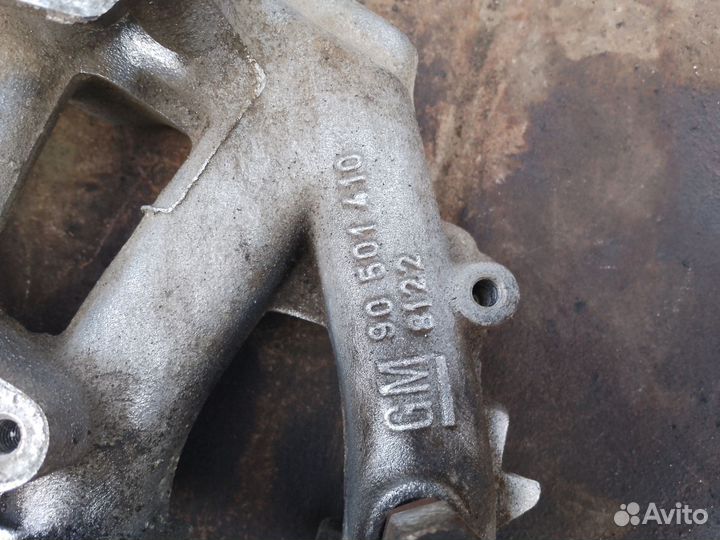 Впускной коллектор Opel Astra F