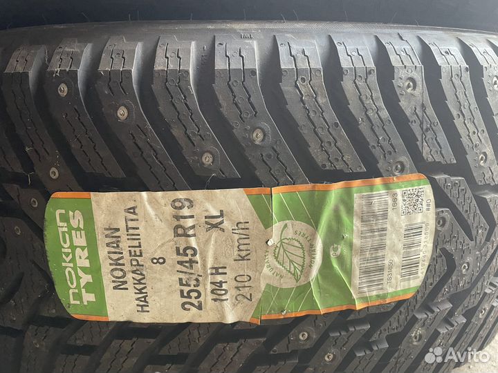 Nokian Tyres Hakkapeliitta 8 255/55 R19