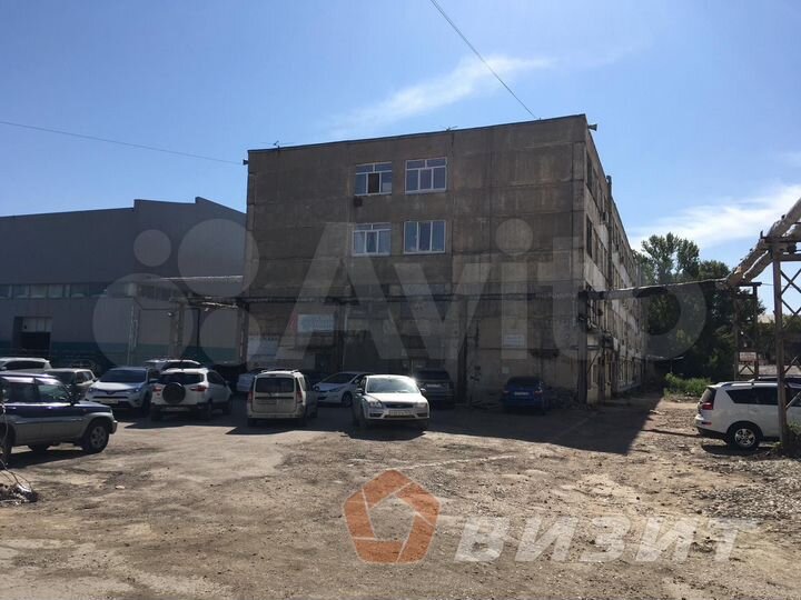 Просторный офис с парковкой