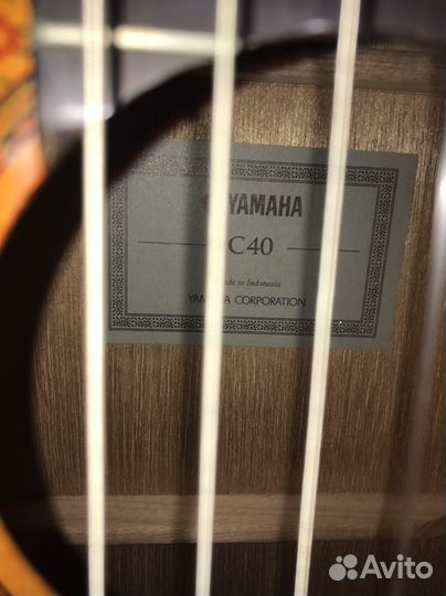 Классическая гитара yamaha c40