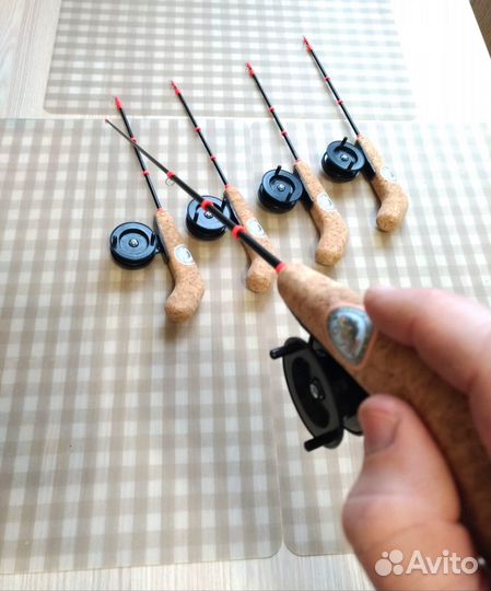 Зимняя удочка с катушкой ручной работы