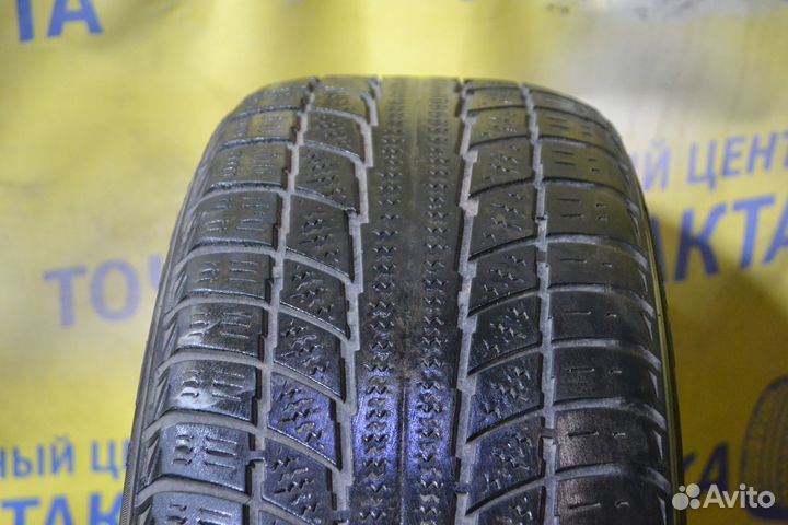 Triangle Snowlink TWT02 215/55 R17