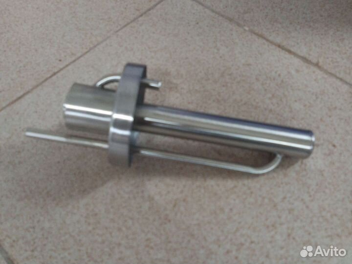 Попугай на банку