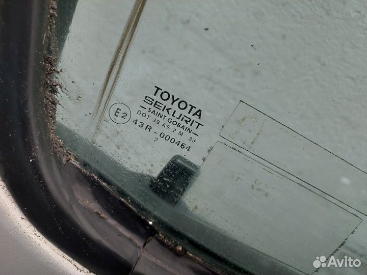 Дверь правая передняя Toyota Yaris