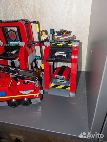Lego 60414 Пожарная станция с машиной
