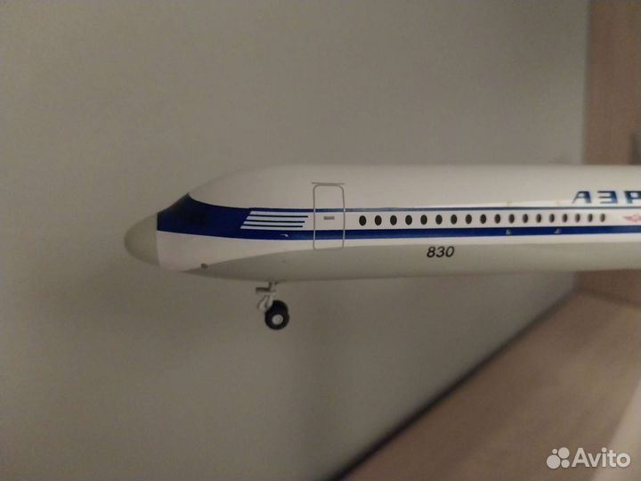 Модель самолета ил 62 Аэрофлот 1:200