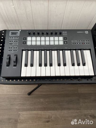 Novation Launchkey 25 MK3