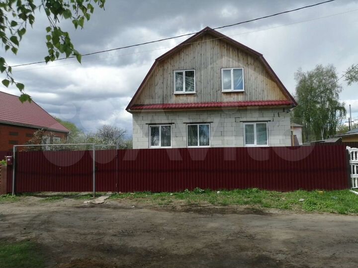 Дом 100 м² на участке 5 сот.