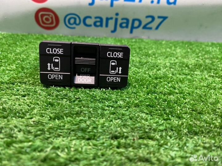 Кнопка управления дверями(4) Toyota Sienta NSP170