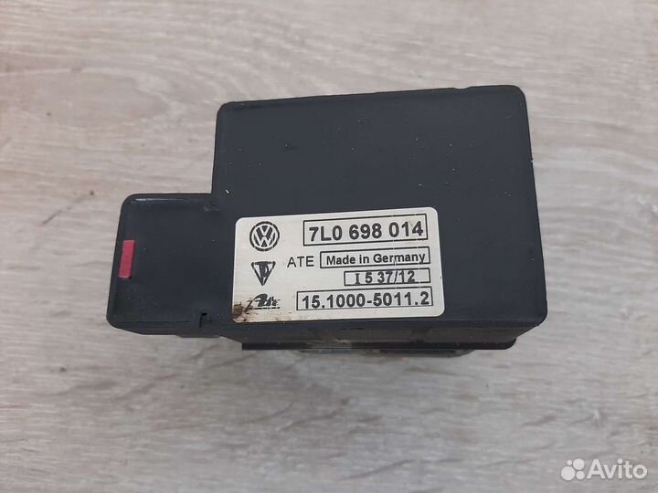 Блок клапанов пневмы Volkswagen Tuareg 1