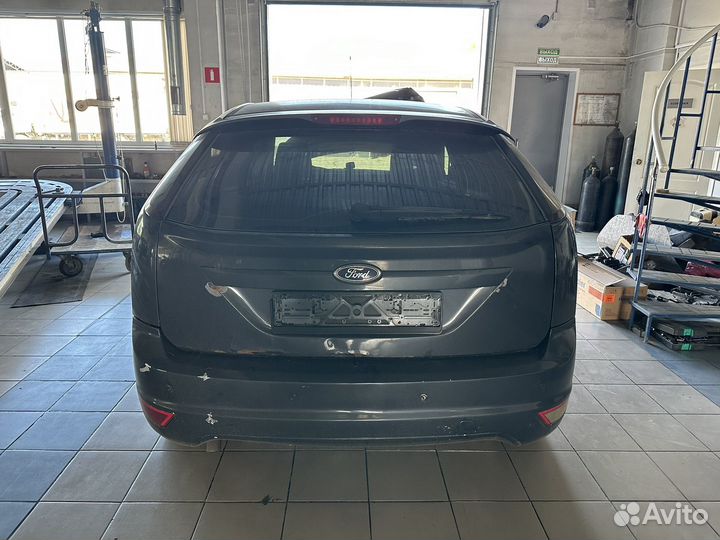 В разборе Форд Фокус 2 рестайлинг 2010 2,0