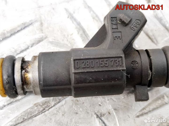 Форсунка топливная VW Golf 3 1.4 AEX 030906031E