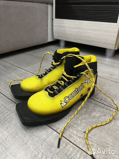 Лыжные ботинки детские 32 размер