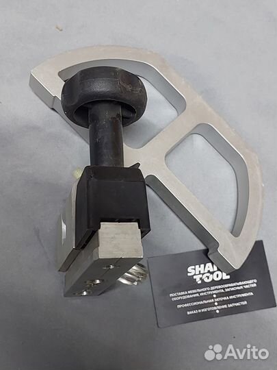 Флажковый упор откидной для форматки