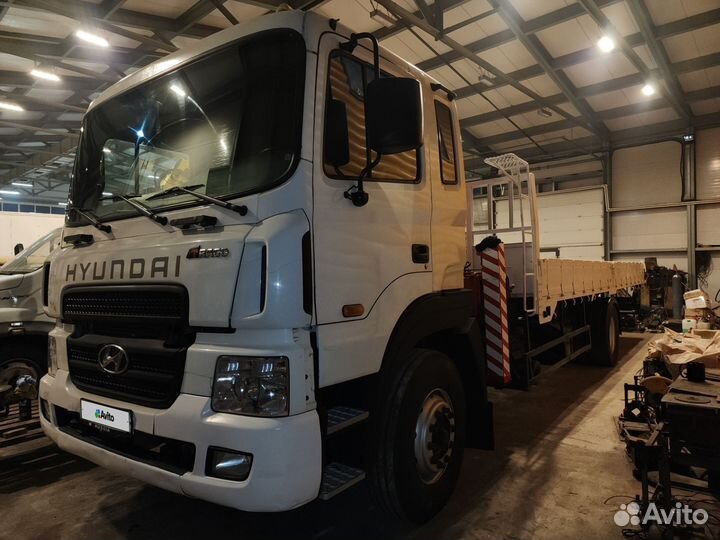 Hyundai Trago с КМУ, 2012