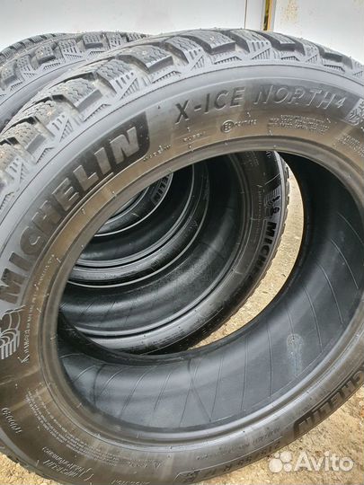 Michelin X-Ice North 4 215/55 R17