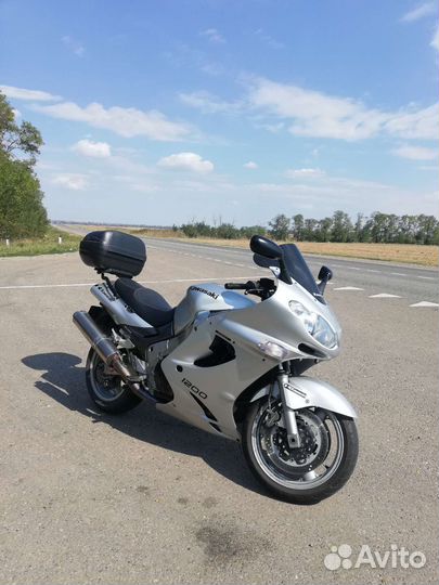Kawasaki zzr 1200
