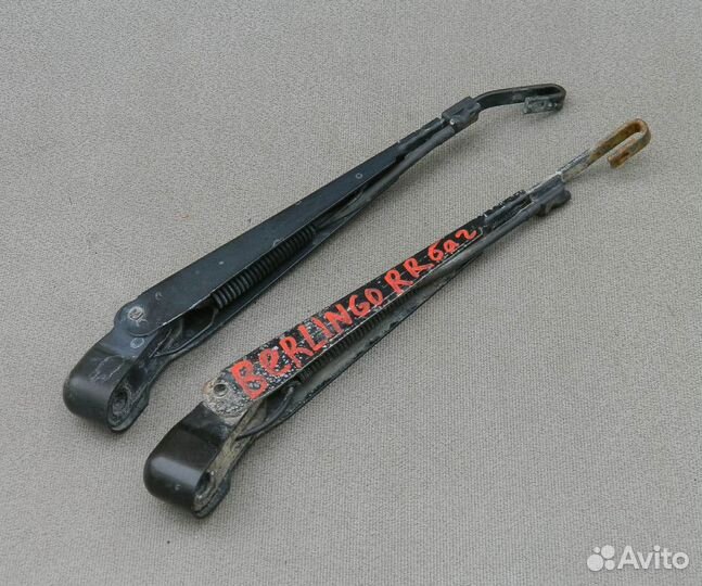 Поводок дворника задний Citroen Berlingo