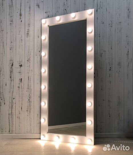 Зеркало с подсветкой