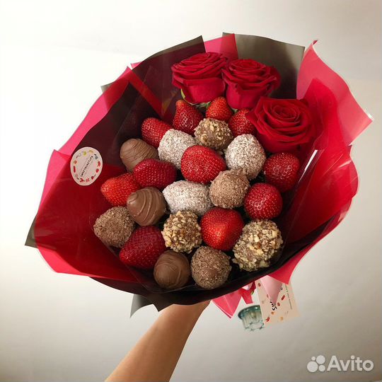 Клубника в шоколаде букеты