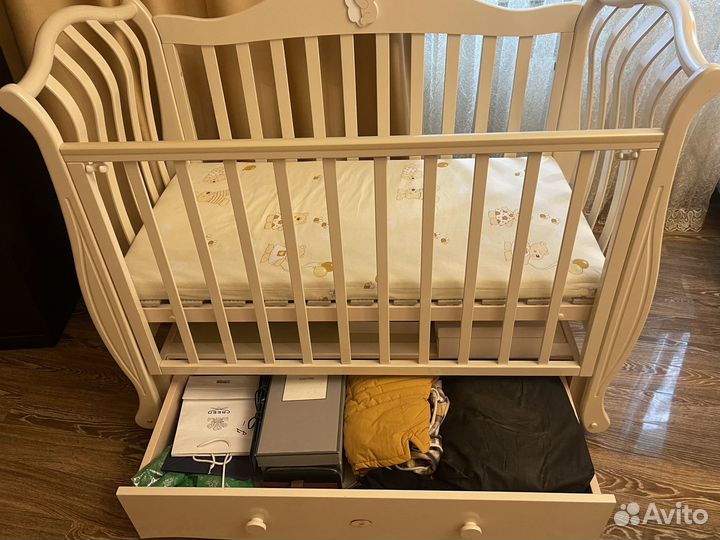 Детская кроватка