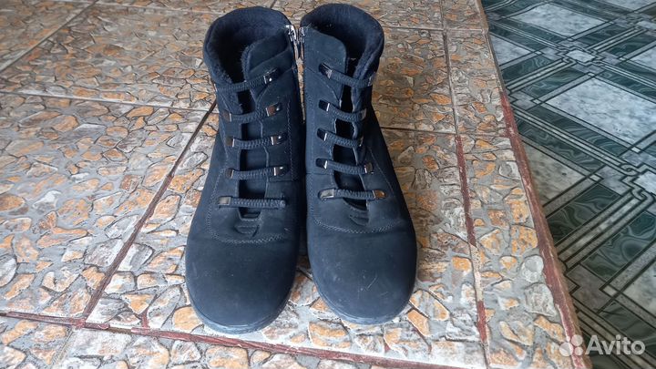 Ботинки женские зимние 41 42 размер