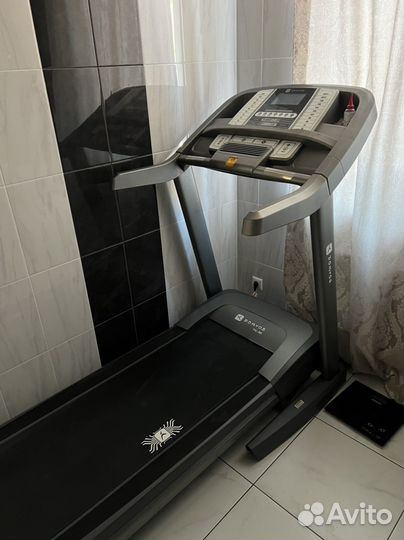 Беговая дорожка.электрическая профессиональная