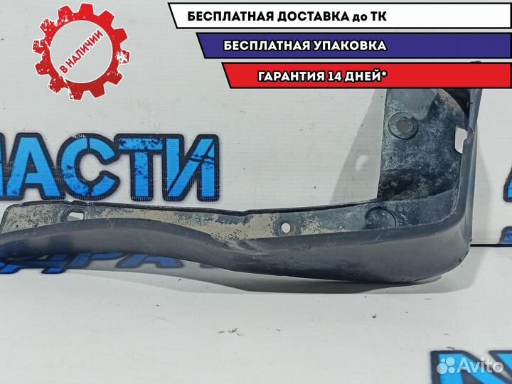 Брызговик передний левый Honda Accord