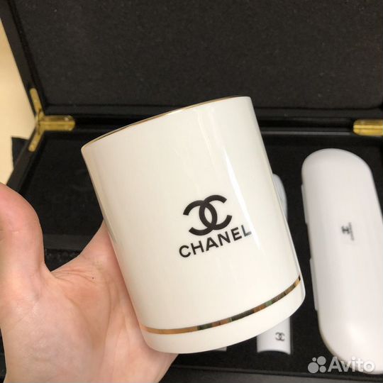 Набор зубная щетка Chanel