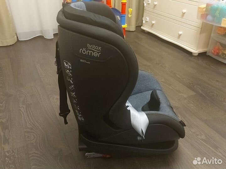 Автокресло britax romer trifix2 i size