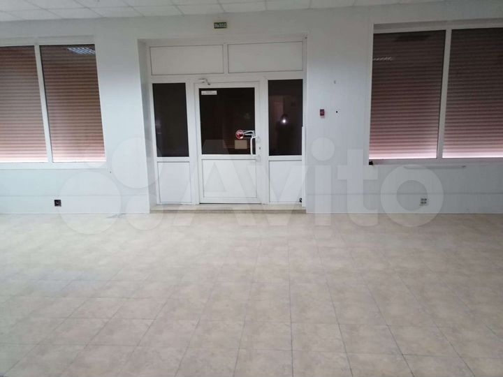 Дом 289 м² на участке 9,5 сот.