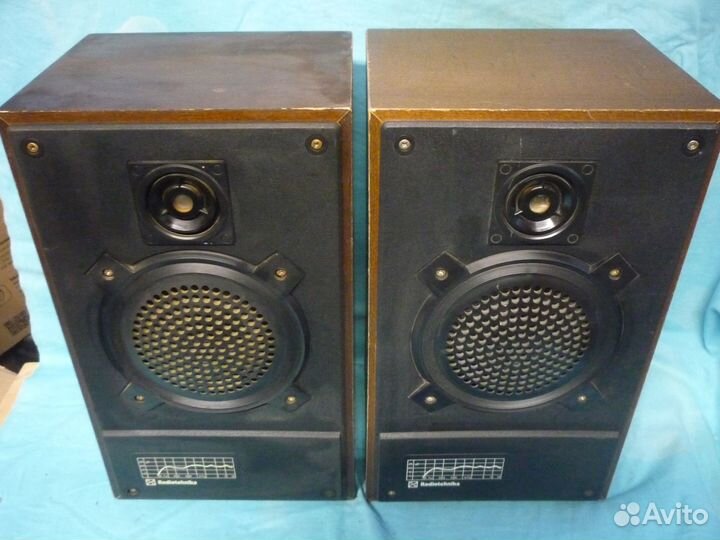 Полочные колонки 