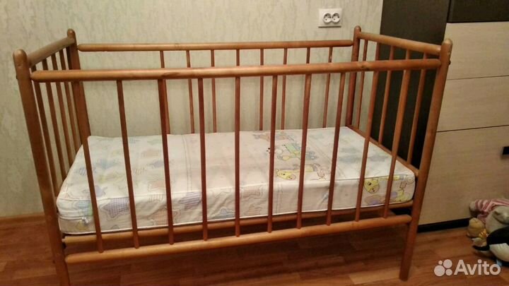 Кроватка детская