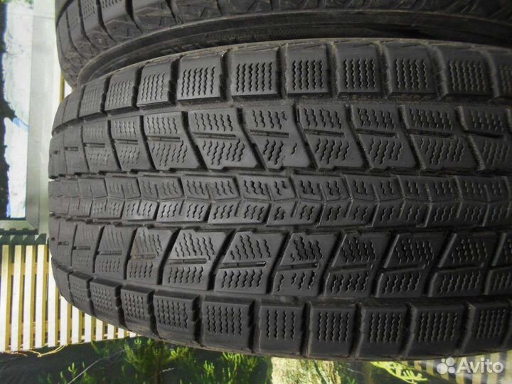 Dunlop Winter Maxx SJ8 235/55 R17