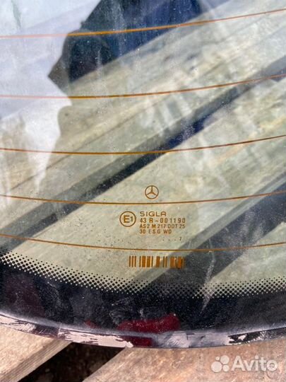 Стекло заднее Mercedes-Benz E-Class W210 M111.942
