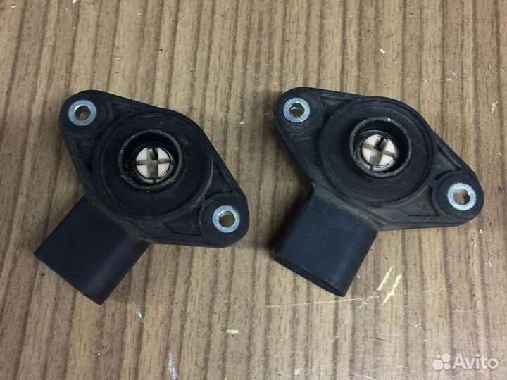 Датчик положения дроссельной заслонки Audi Q7